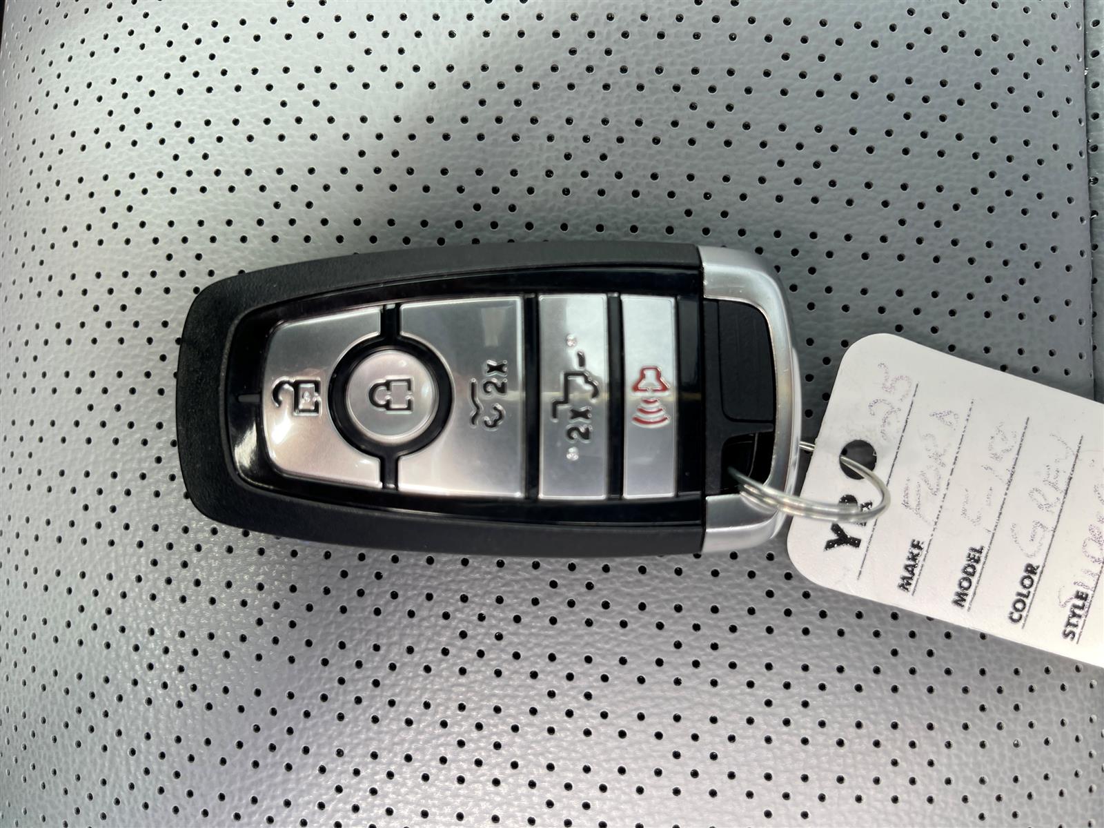 2025 Ford F-150 Lightning LARIAT 511A 131 Kwh Ext Range - Thumbnail 30