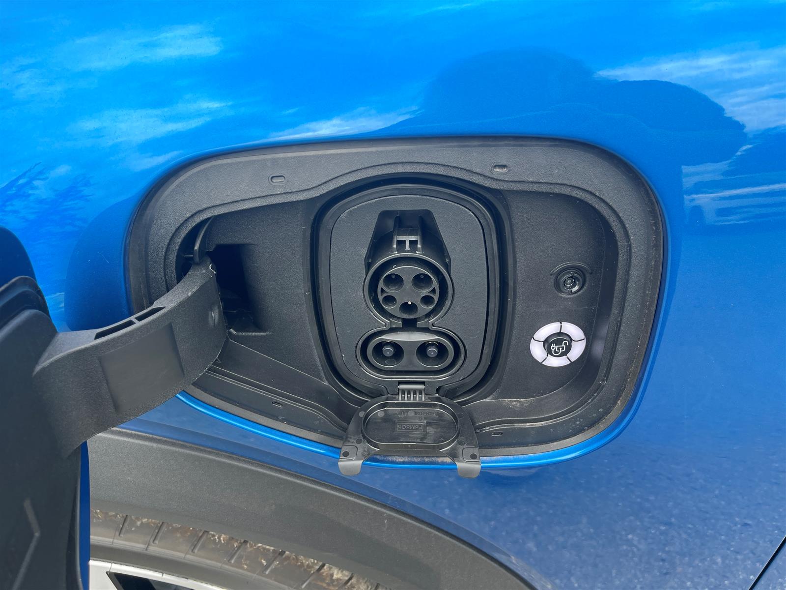 2025 Ford Mustang Mach-E Select RWD 73kWh LFP Std Battery - Thumbnail 14
