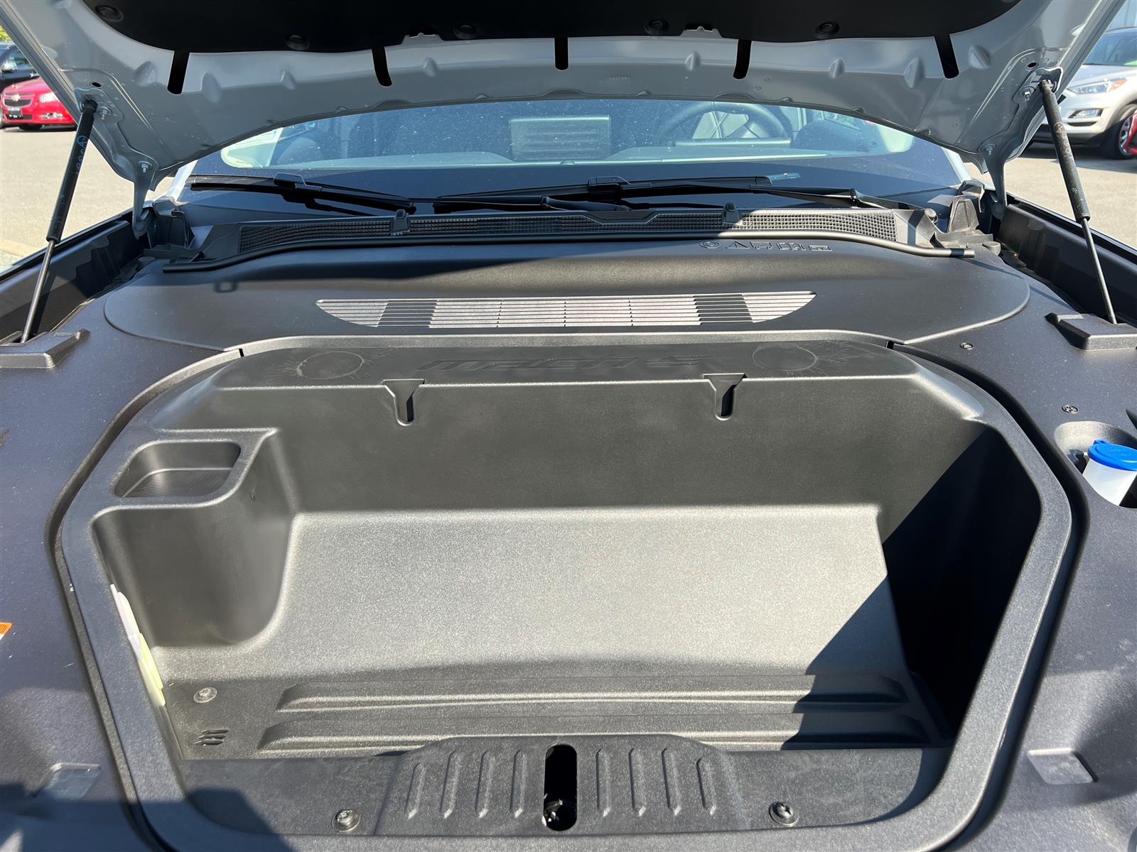 2025 Ford Mustang Mach-E Select AWD 73kWh LFP Std Battery - Thumbnail 11