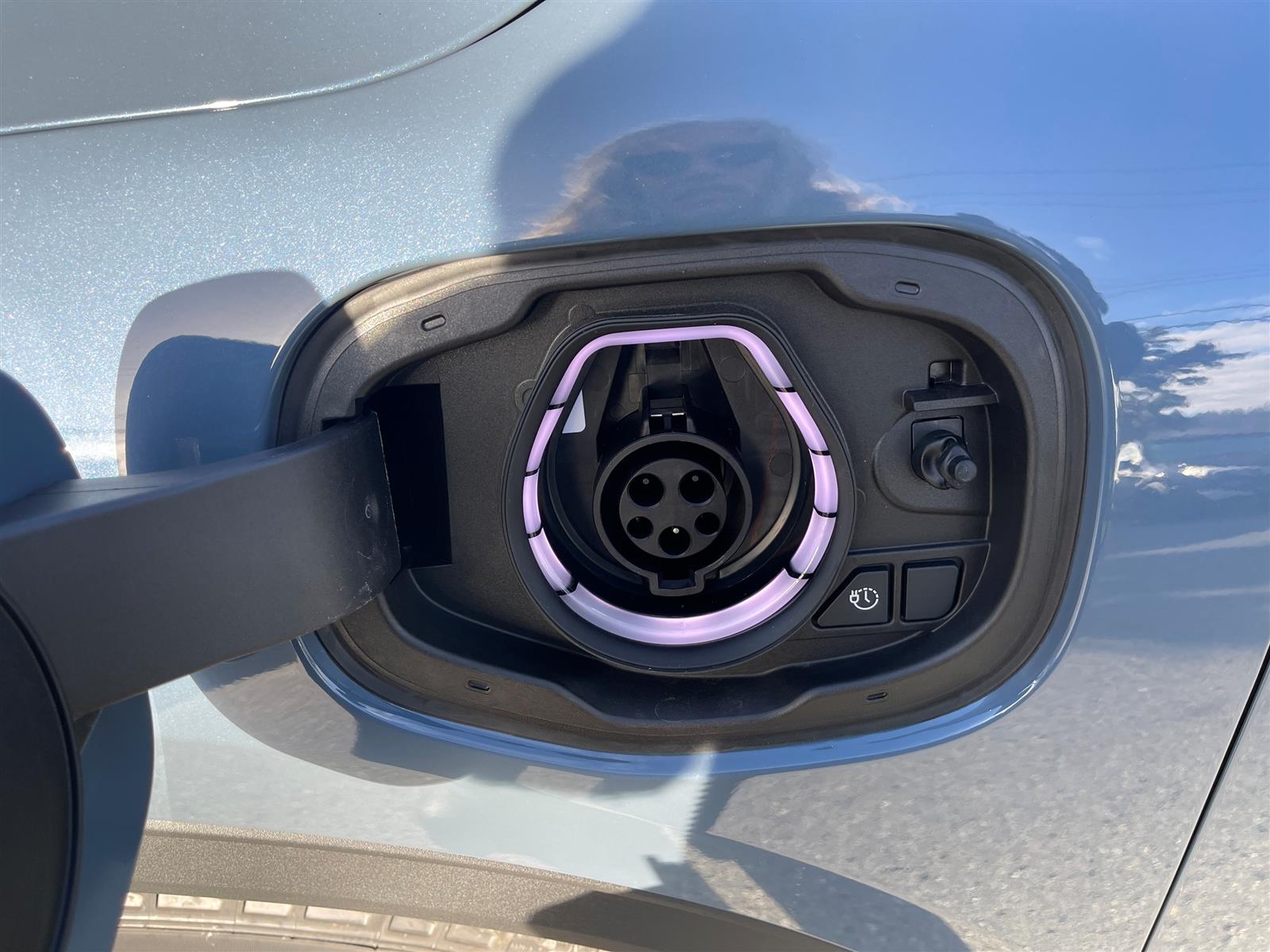 2026 Ford Escape PHEV FWD - Thumbnail 11