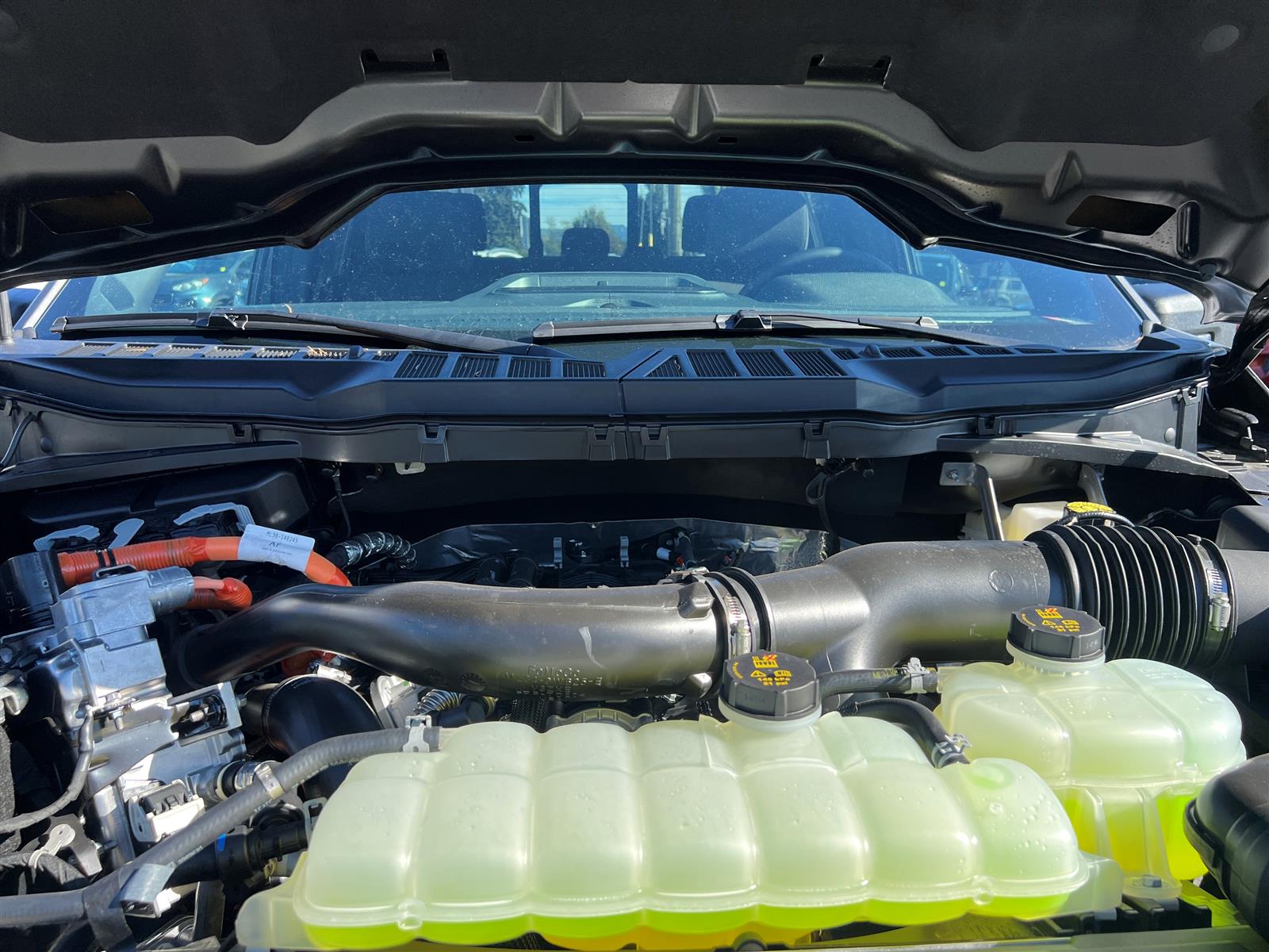 2025 Ford F-150 XLT 302A 3.5L POWERBOOST SuperCrew - Thumbnail 27
