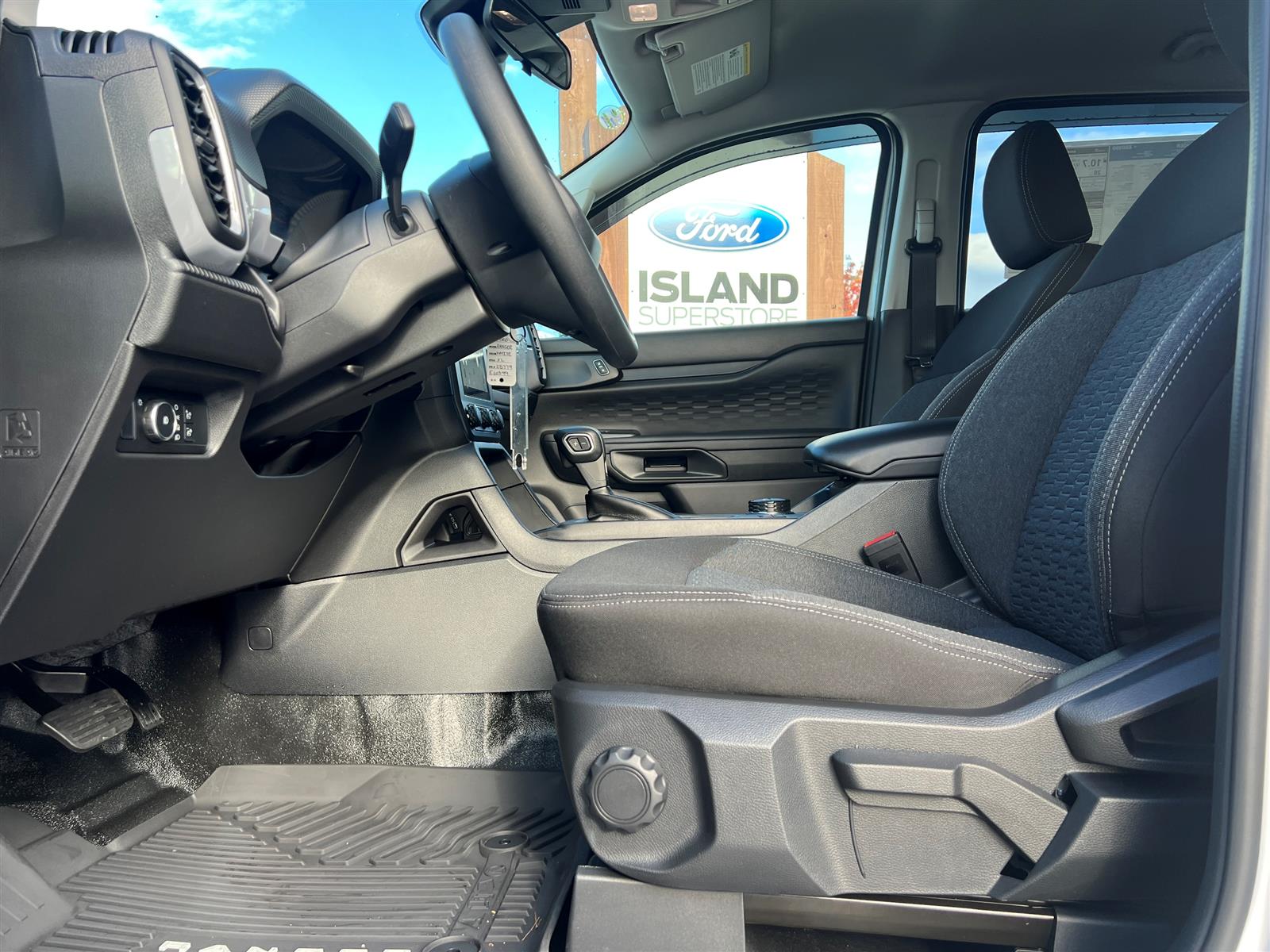 2025 Ford Ranger XL 4WD SuperCrew 5' Box - Thumbnail 20