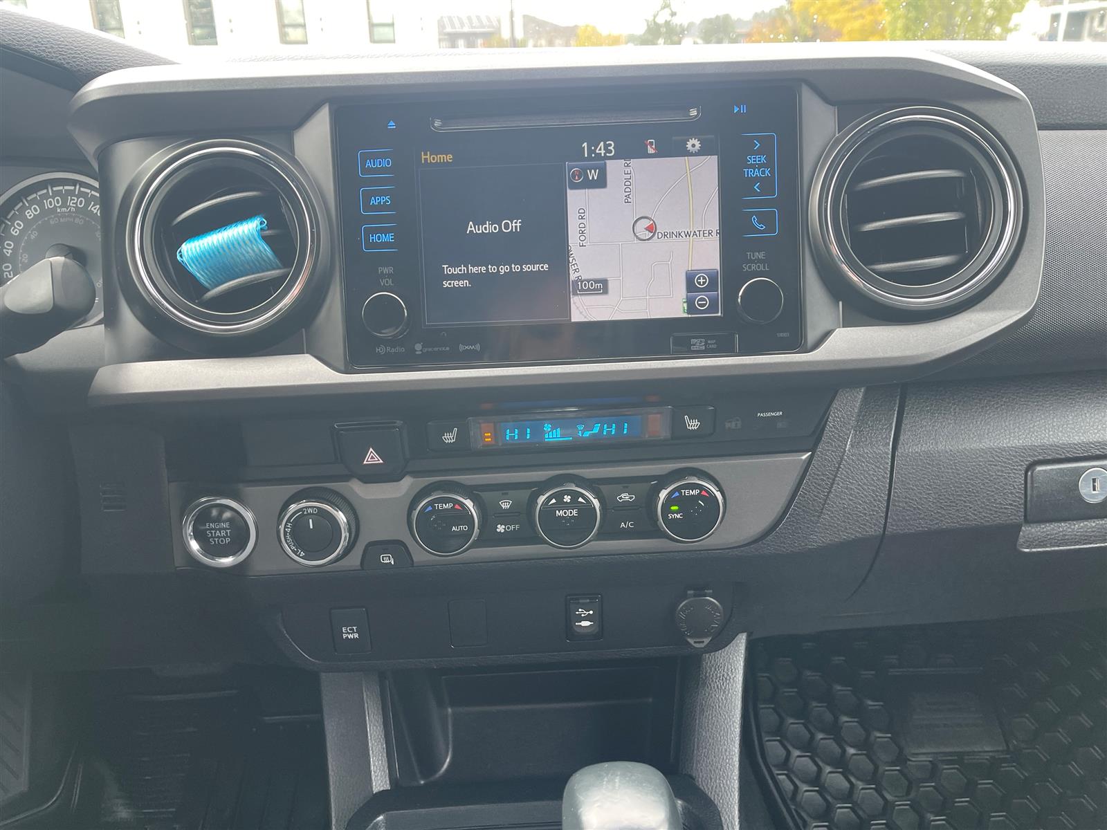 2017 Toyota Tacoma Heated Seats | Dual Climate Ctrl | USB Ports - Thumbnail 15