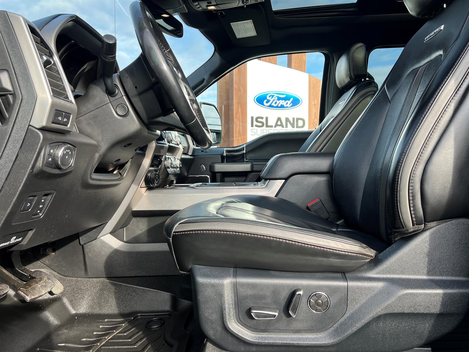 2021 Ford F-350 Twin Moonroof | Trailer Tow Pkg | FX4 Off Road Pkg - Thumbnail 21