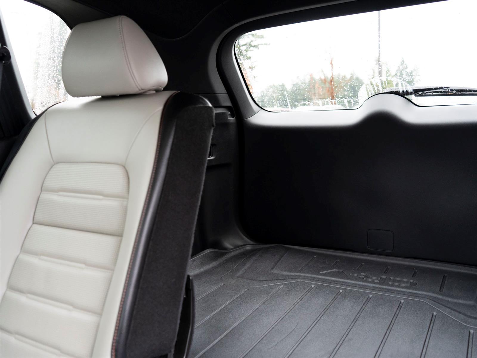 2025 Honda CR-V Hybrid Moonroof | Climate Ctrl | Wireless Charge Pad - Thumbnail 23