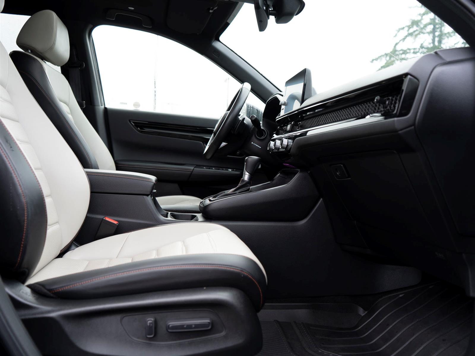 2025 Honda CR-V Hybrid Moonroof | Climate Ctrl | Wireless Charge Pad - Thumbnail 25