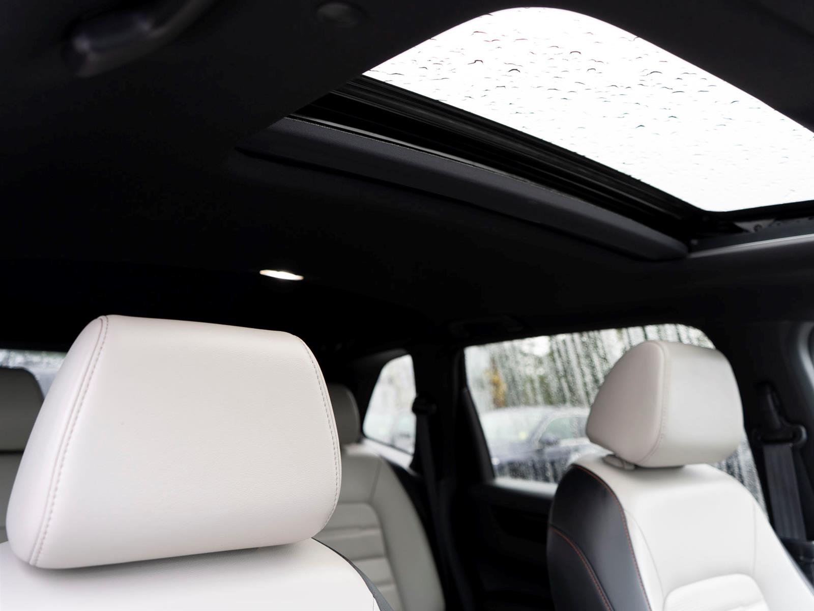 2025 Honda CR-V Hybrid Moonroof | Climate Ctrl | Wireless Charge Pad - Thumbnail 26