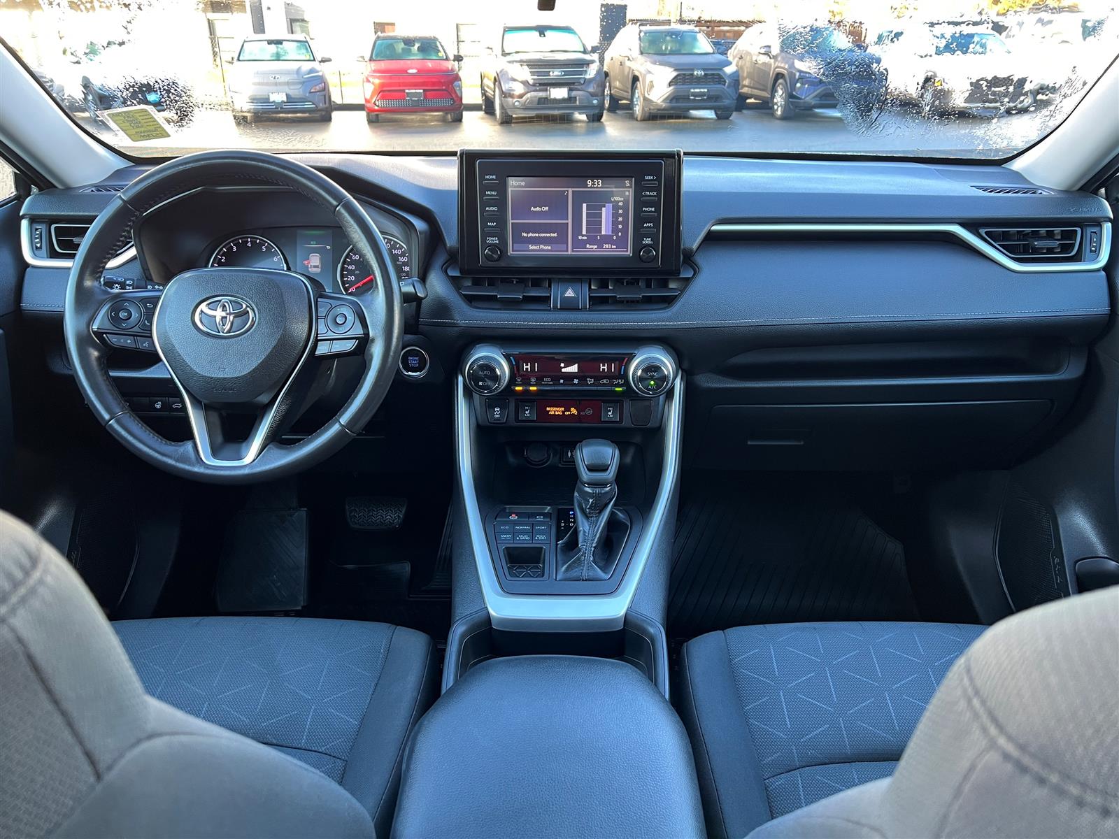 2019 Toyota RAV4 Heated Seats | Bluetooth | Blind Spot Monitor - Thumbnail 15