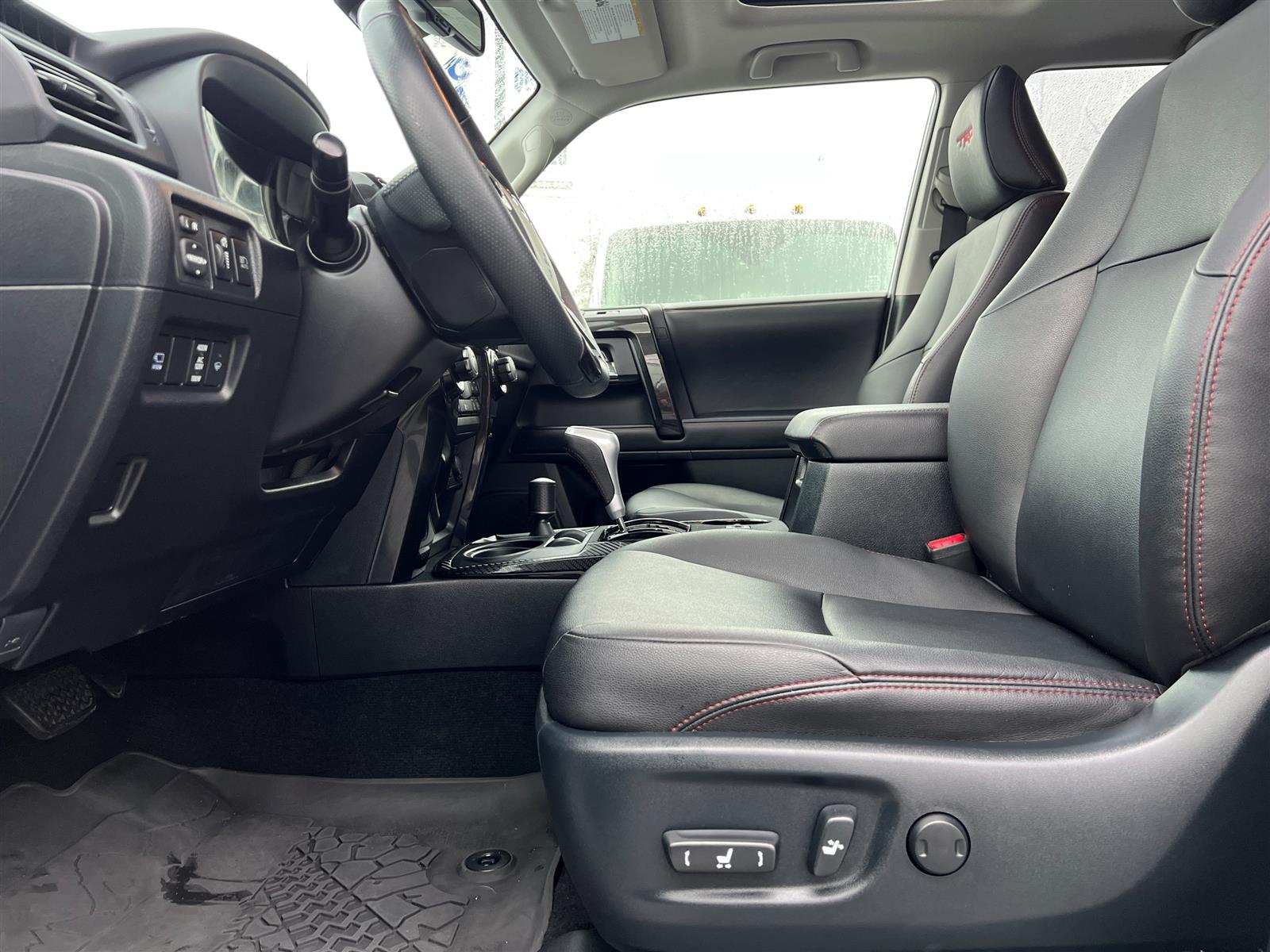 2022 Toyota 4Runner Roof Rack | Moonroof | Power Seats - Thumbnail 21