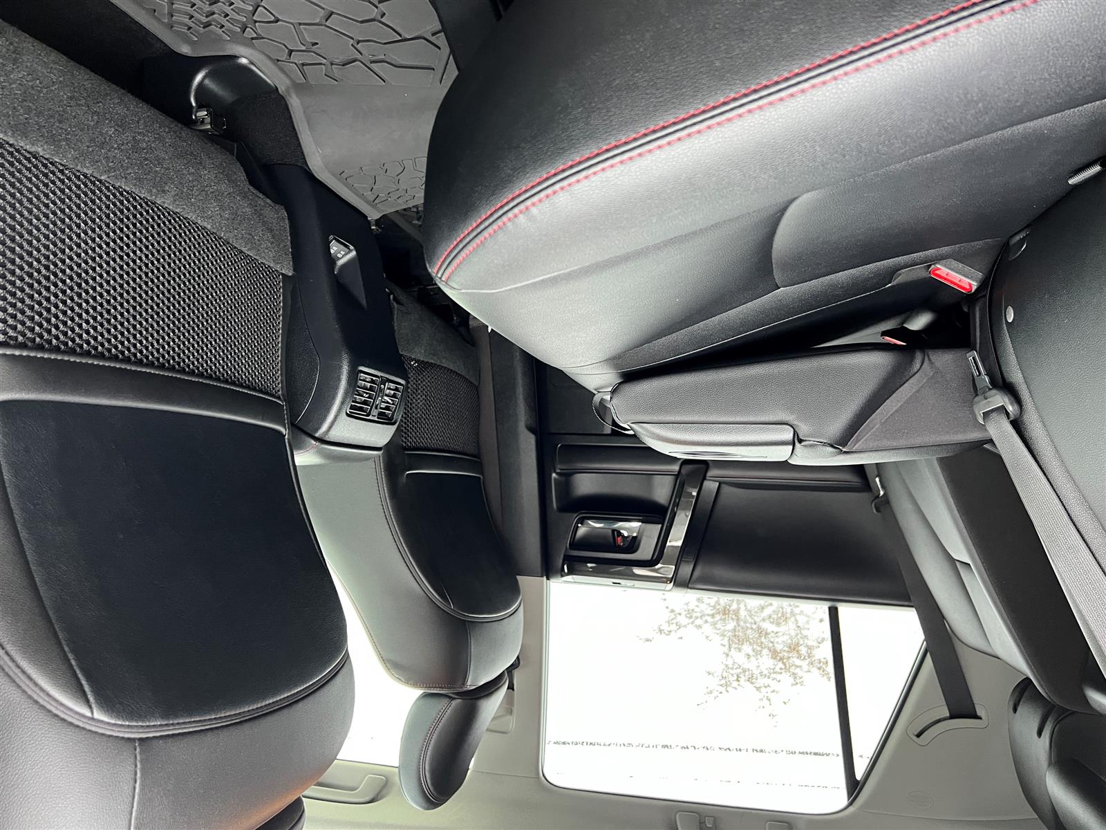 2022 Toyota 4Runner Roof Rack | Moonroof | Power Seats - Thumbnail 24