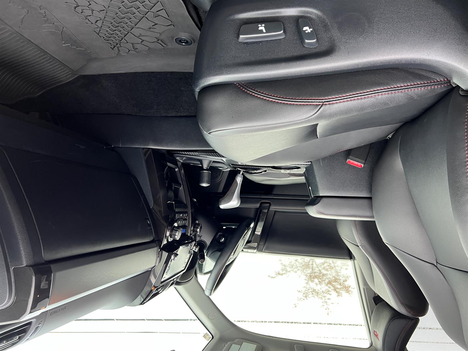 2022 Toyota 4Runner Roof Rack | Moonroof | Power Seats - Thumbnail 25