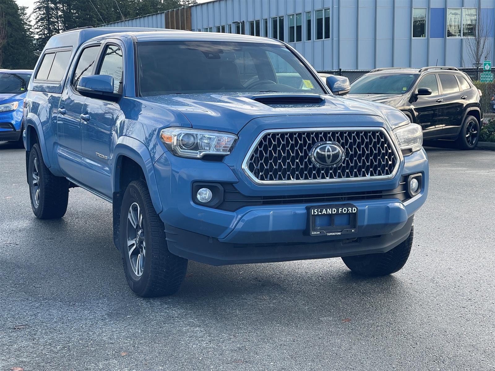 2019 Toyota Tacoma Canopy | Heated Front Seats | Dual Climate Control - Thumbnail 11
