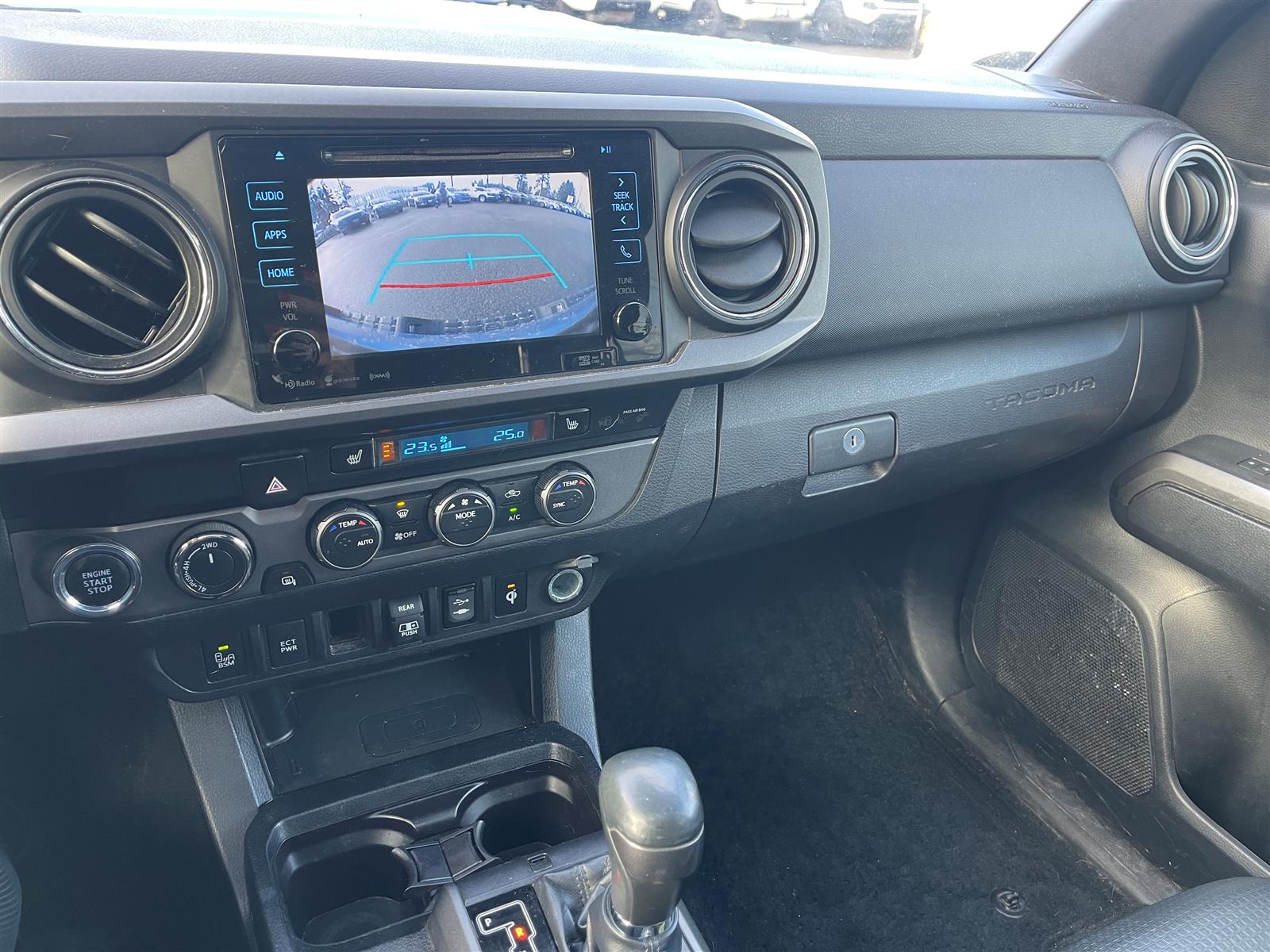 2019 Toyota Tacoma Canopy | Heated Front Seats | Dual Climate Control - Thumbnail 16