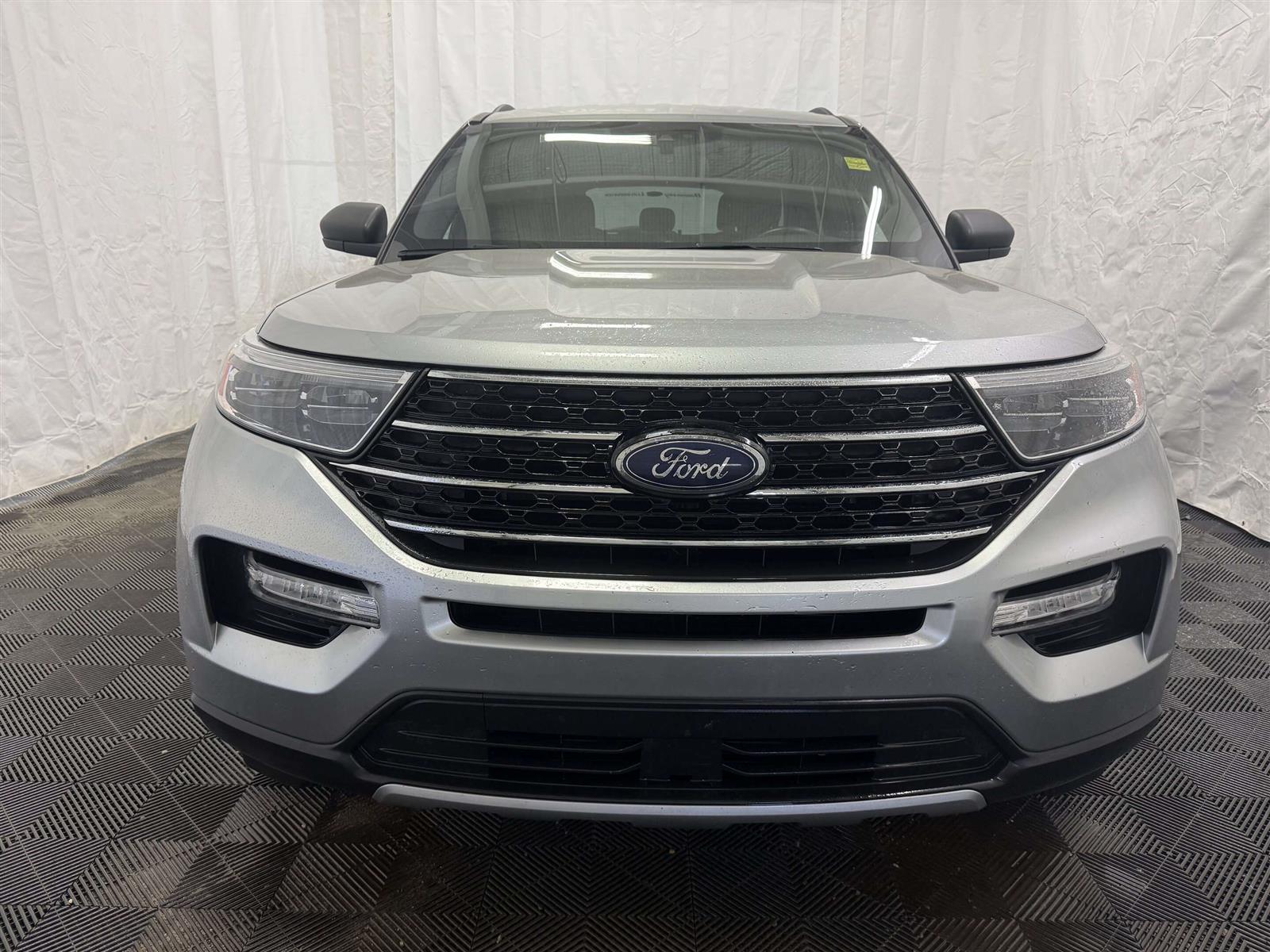 2020 Ford Explorer XLT 202A | HEATED LEATHER | REMOTE START - Thumbnail 5
