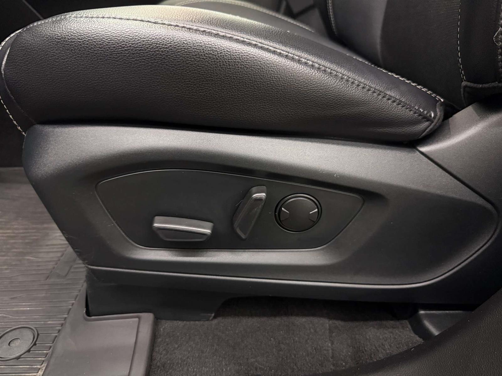 2023 Ford Explorer ST HIGH/TECH PKG | SUNROOF | HTD/CLD LEATHER - Thumbnail 22