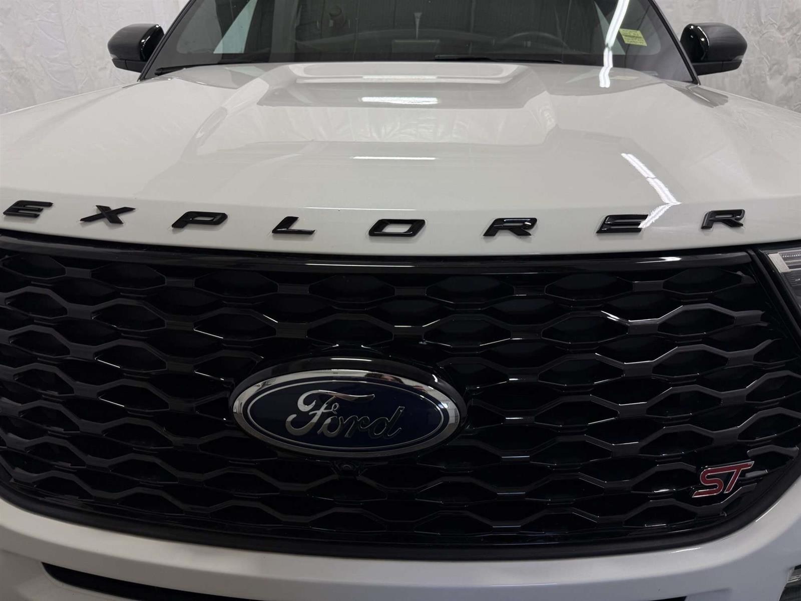 2023 Ford Explorer ST HIGH/TECH PKG | SUNROOF | HTD/CLD LEATHER - Thumbnail 6
