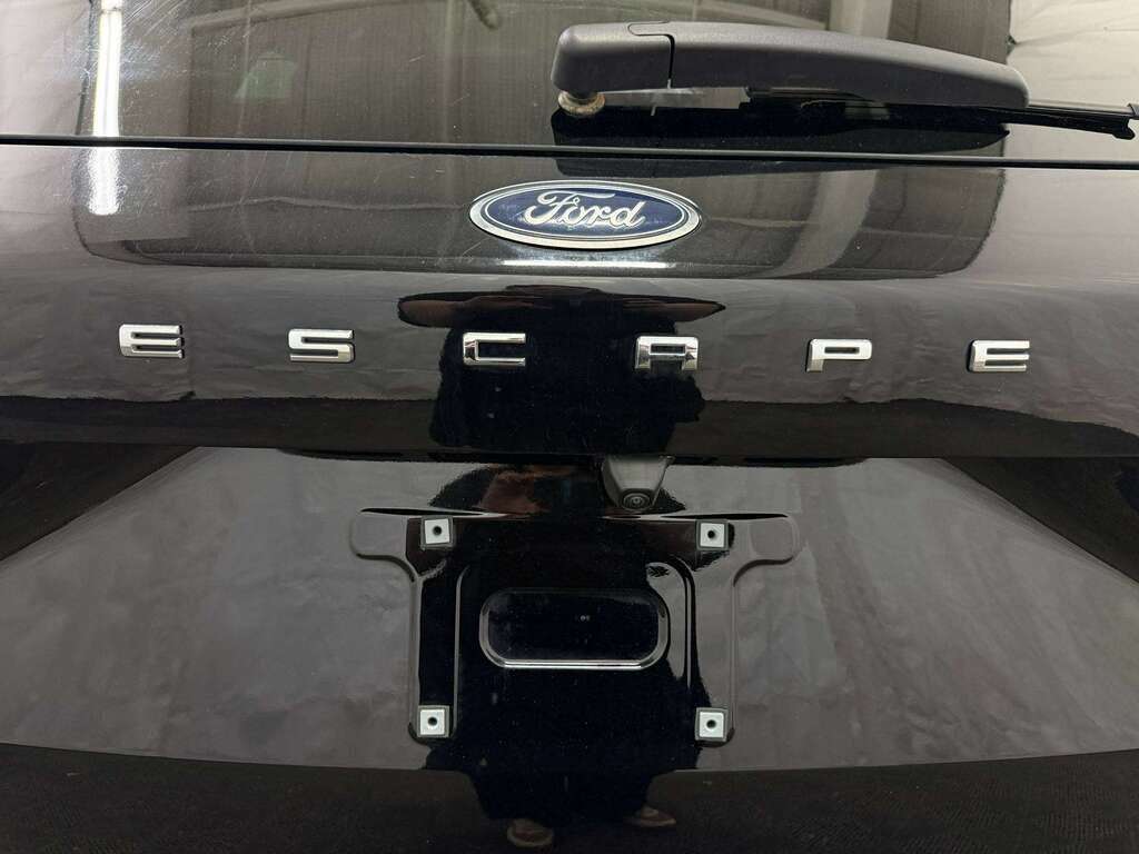 2024 Ford Escape ST-LINE SELECT TECH PKG | SUNROOF | LANE KEEP - Thumbnail 12
