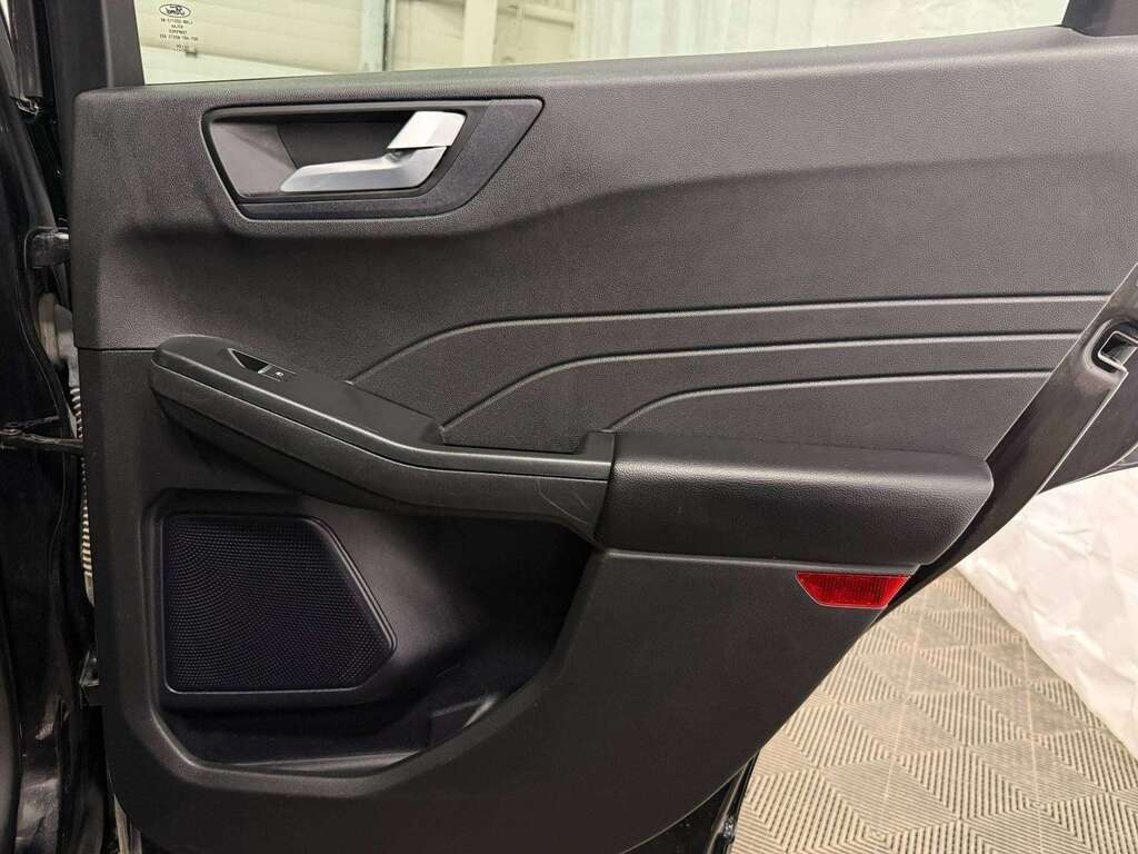 2024 Ford Escape ST-LINE SELECT TECH PKG | SUNROOF | LANE KEEP - Thumbnail 40