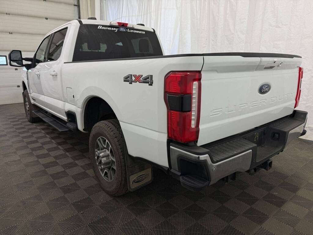 2025 Ford F-350 LARIAT 618A | HEATED/COLD LEATHER | 5TH WHEEL PREP - Thumbnail 12