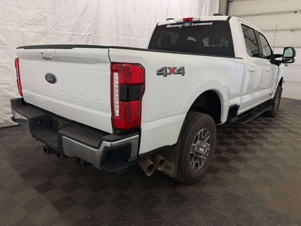 2025 Ford F-350 LARIAT 618A | HEATED/COLD LEATHER | 5TH WHEEL PREP - Thumbnail 16