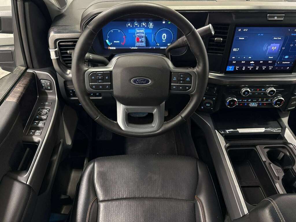 2025 Ford F-350 LARIAT 618A | HEATED/COLD LEATHER | 5TH WHEEL PREP - Thumbnail 24