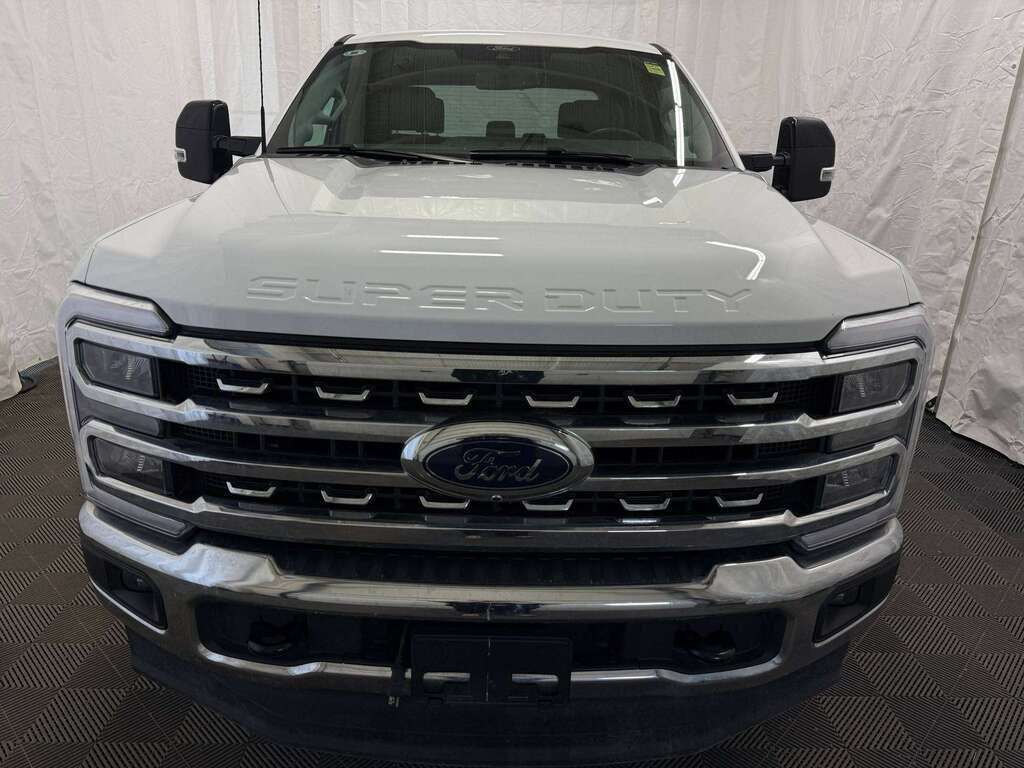 2025 Ford F-350 LARIAT 618A | HEATED/COLD LEATHER | 5TH WHEEL PREP - Thumbnail 5