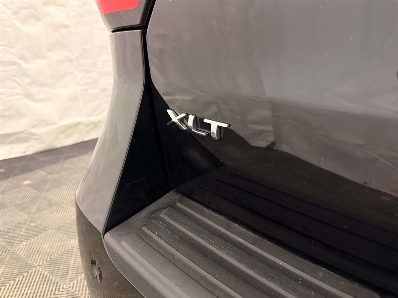 2024 Ford Expedition XLT 4X4 | BLACK ACCENT PKG | PANO ROOF | HD TOWING - Thumbnail 14