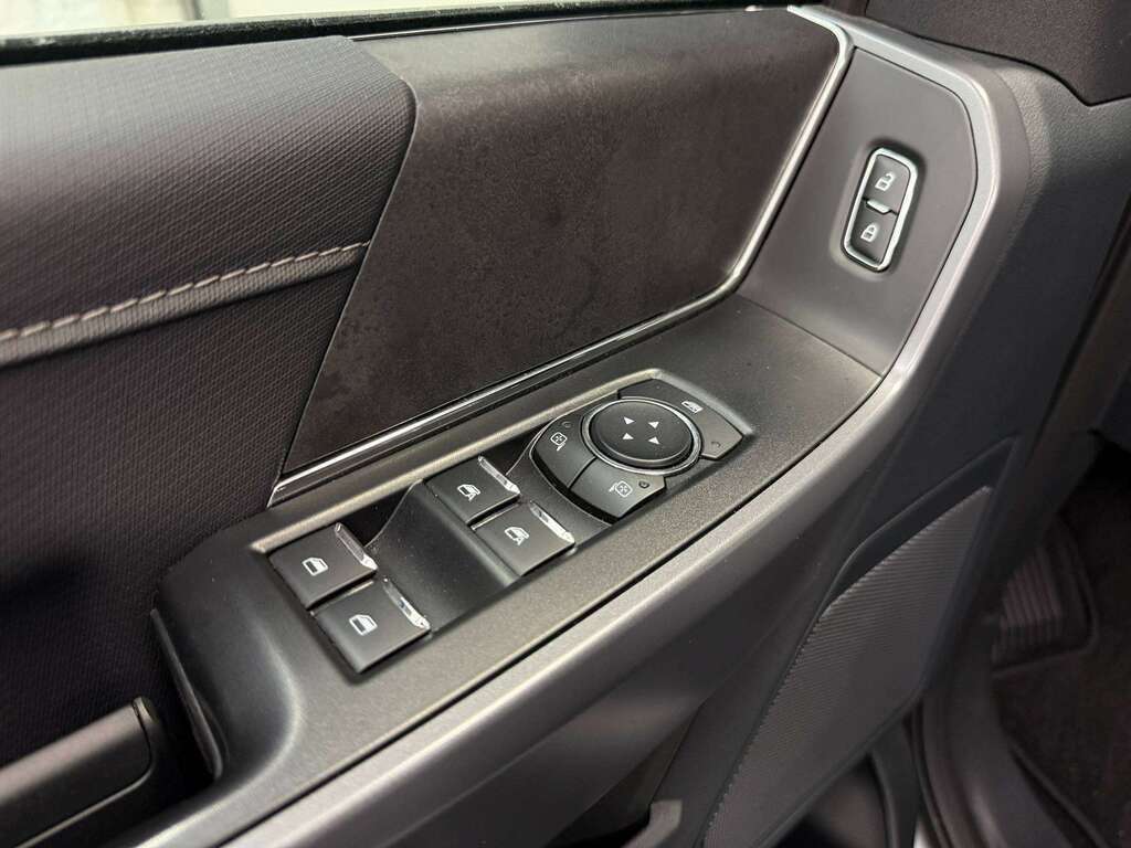 2025 Ford F-150 XLT BLACK APPEARANCE PACKAGE - Thumbnail 19