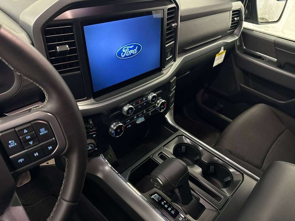 2025 Ford F-150 XLT BLACK APPEARANCE PACKAGE - Thumbnail 23