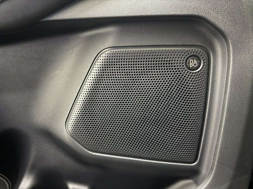 2025 Ford Escape PHEV PREMIUM PACKAGE PANORMAIC MOONROOF - Thumbnail 17