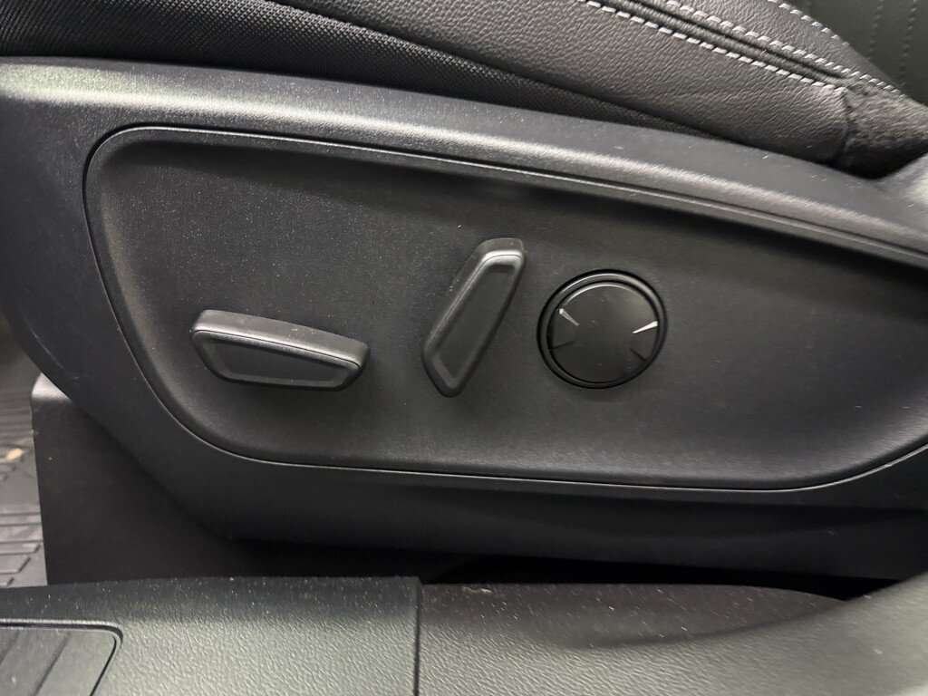 2025 Ford Escape PHEV PREMIUM PACKAGE PANORMAIC MOONROOF - Thumbnail 20