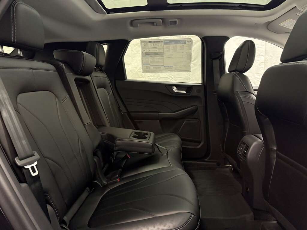 2025 Ford Escape PHEV PREMIUM PACKAGE PANORMAIC MOONROOF - Thumbnail 35