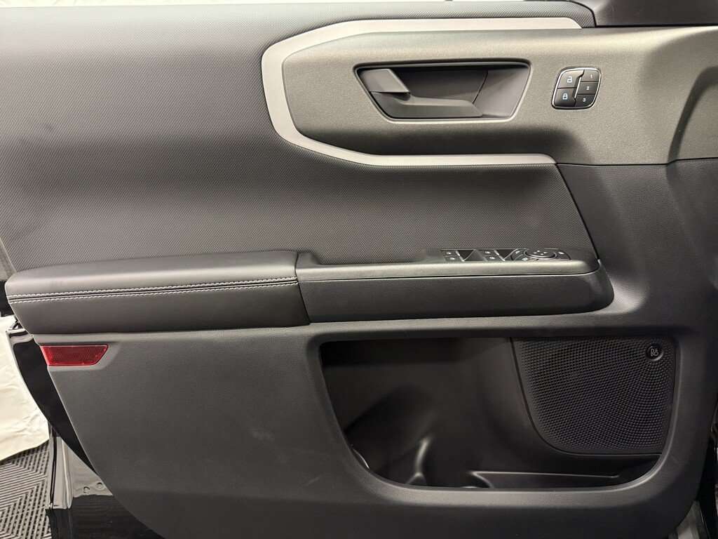 2025 Ford Bronco Sport OUTER BANKS SASQUATCH TECH PACKAGE MOONROOF - Thumbnail 18
