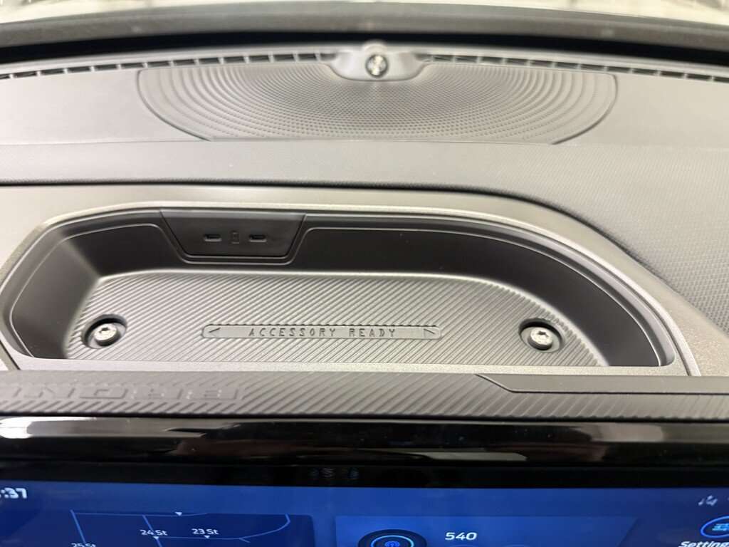 2025 Ford Bronco Sport OUTER BANKS SASQUATCH TECH PACKAGE MOONROOF - Thumbnail 32