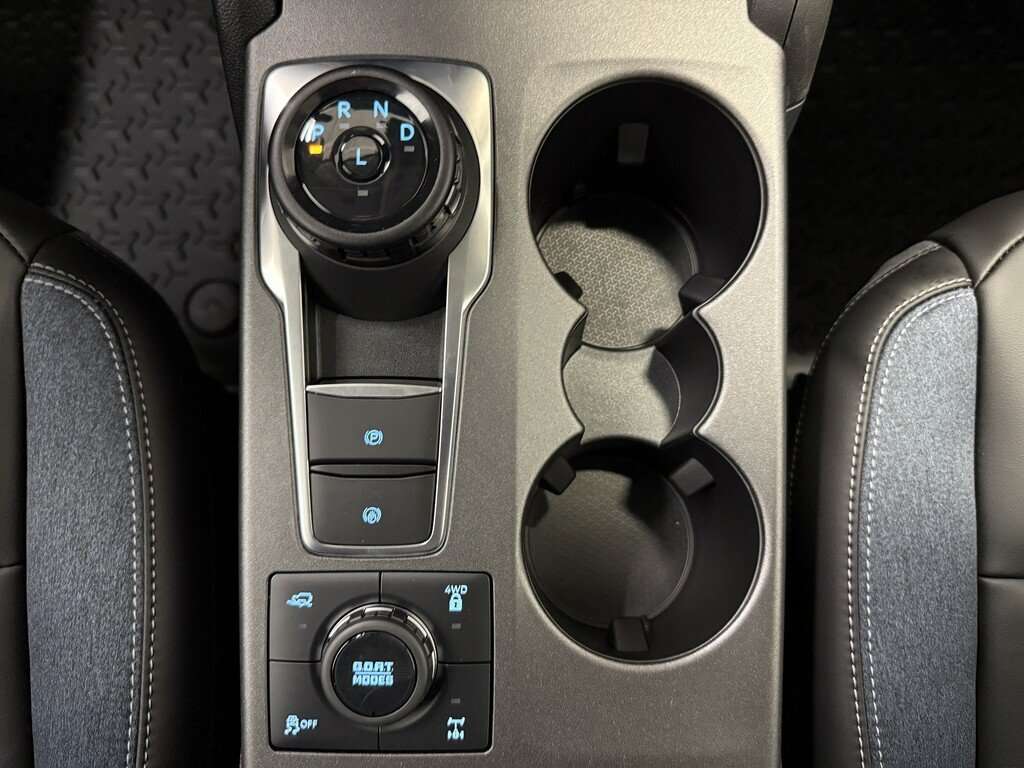 2025 Ford Bronco Sport OUTER BANKS SASQUATCH TECH PACKAGE MOONROOF - Thumbnail 35