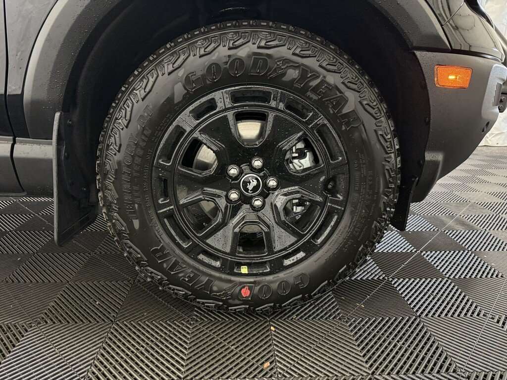2025 Ford Bronco Sport OUTER BANKS SASQUATCH TECH PACKAGE MOONROOF - Thumbnail 4