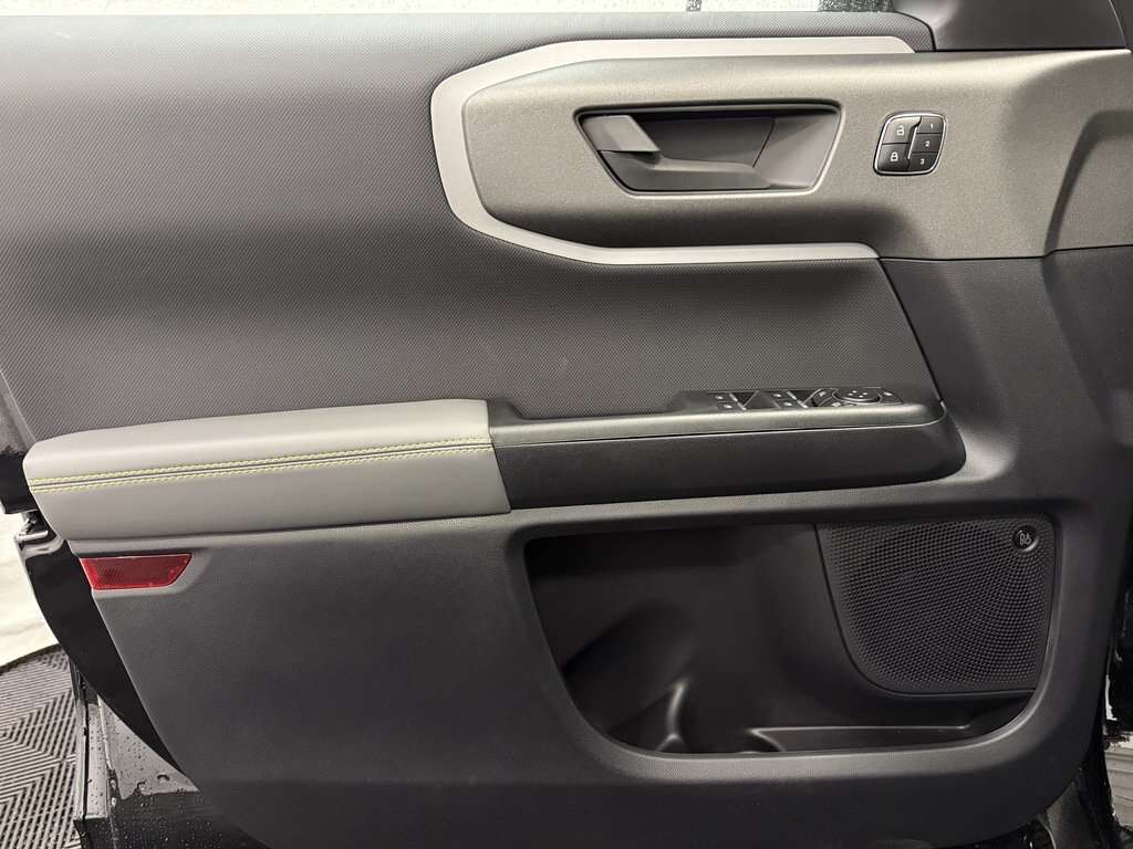 2025 Ford Bronco Sport BADLANDS SASQUATCH TECH PACKAGE HEATED SEATS - Thumbnail 18