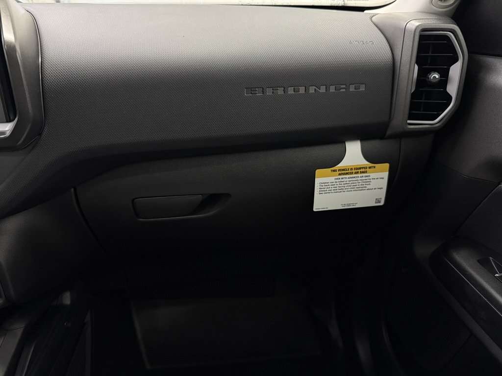 2025 Ford Bronco Sport BADLANDS SASQUATCH TECH PACKAGE HEATED SEATS - Thumbnail 35