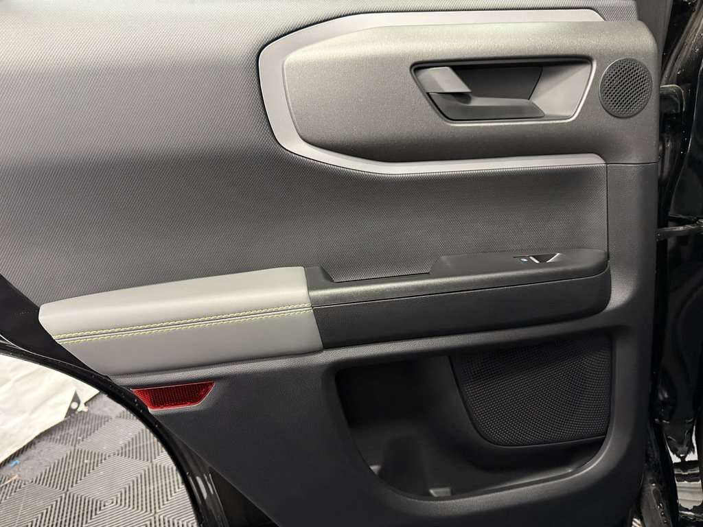 2025 Ford Bronco Sport BADLANDS SASQUATCH TECH PACKAGE HEATED SEATS - Thumbnail 37