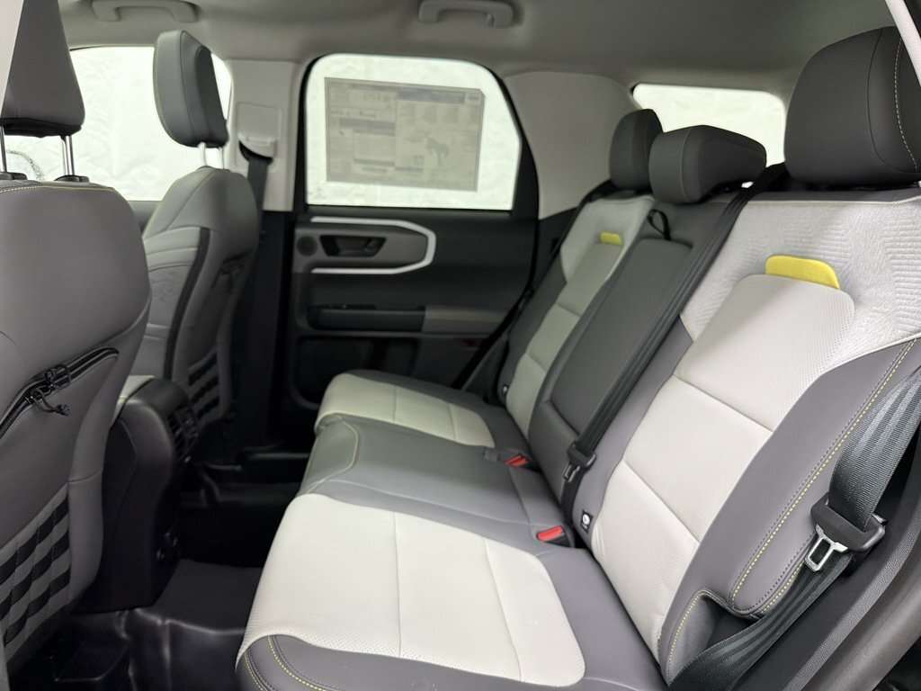 2025 Ford Bronco Sport BADLANDS SASQUATCH TECH PACKAGE HEATED SEATS - Thumbnail 38