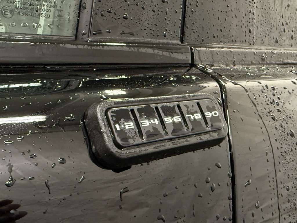 2025 Ford Bronco Sport BADLANDS SASQUATCH TECH PACKAGE HEATED SEATS - Thumbnail 7