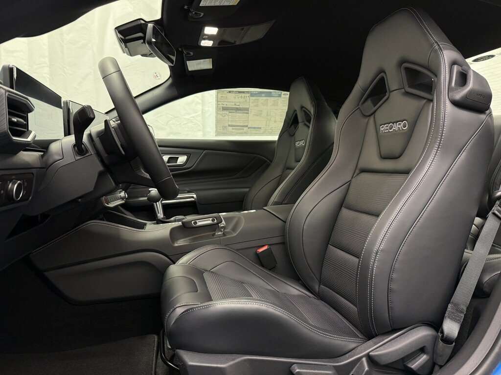 2026 Ford Mustang GT PREMIUM PERFORMANCE PACKAGE FORD CO-PILOT - Thumbnail 17