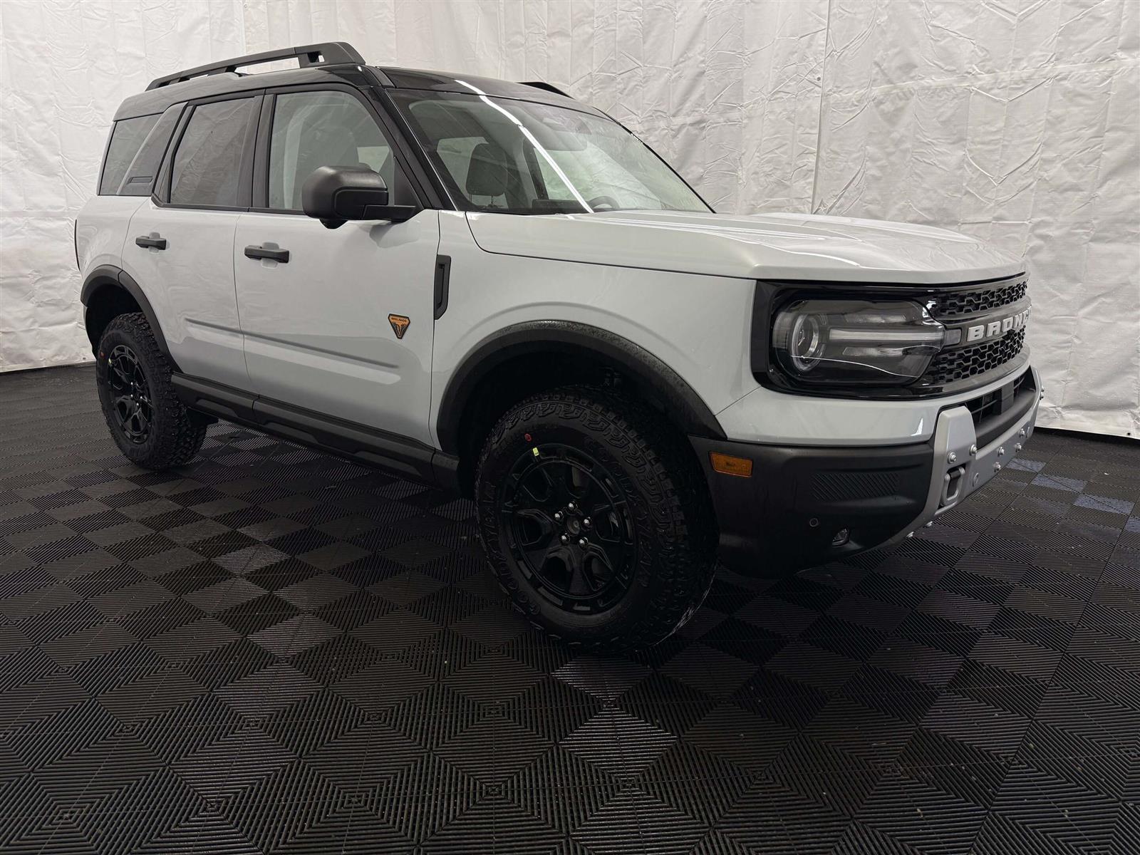 2026 Ford Bronco Sport BADLANDS SASQUATCH PACKAGE TECH PACKAGE - Thumbnail 2