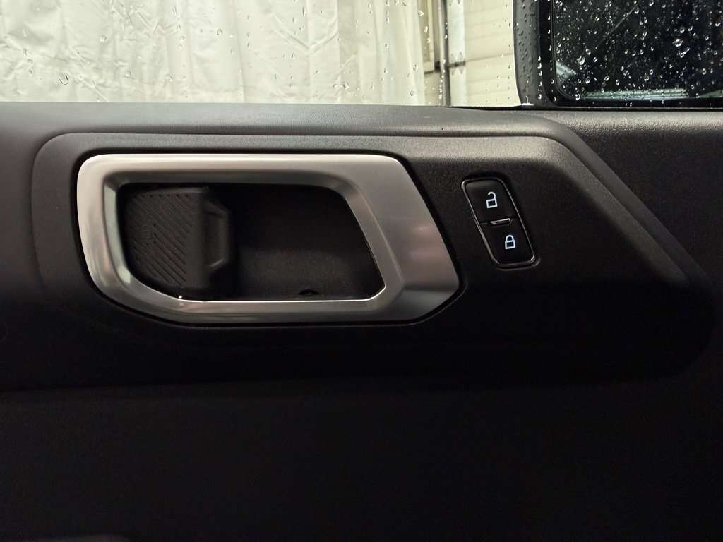2026 Ford Bronco OUTER BANKS HIGH/LUX PACKAGE HARD TOP - Thumbnail 18