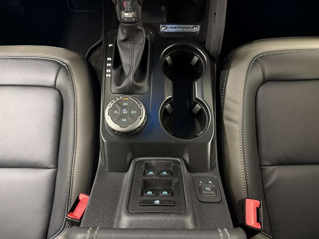 2026 Ford Bronco OUTER BANKS HIGH/LUX PACKAGE HARD TOP - Thumbnail 32