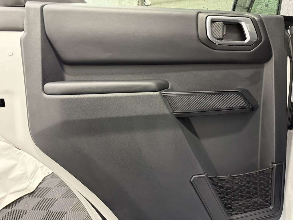 2026 Ford Bronco OUTER BANKS HIGH/LUX PACKAGE HARD TOP - Thumbnail 35