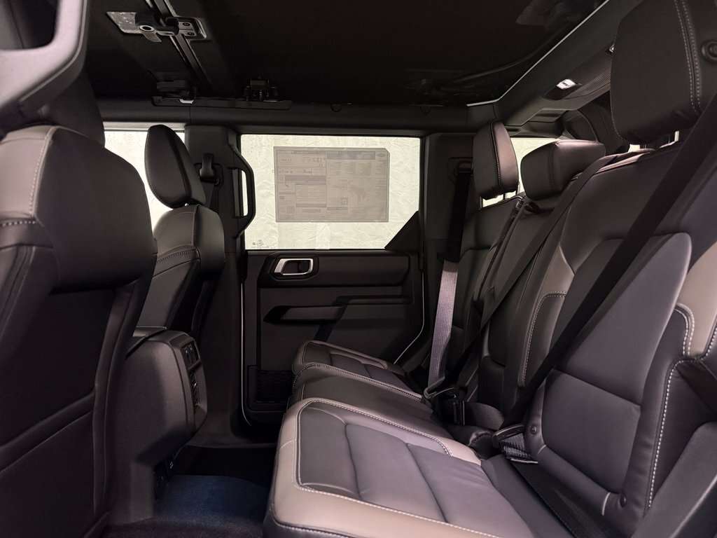 2026 Ford Bronco OUTER BANKS HIGH/LUX PACKAGE HARD TOP - Thumbnail 36