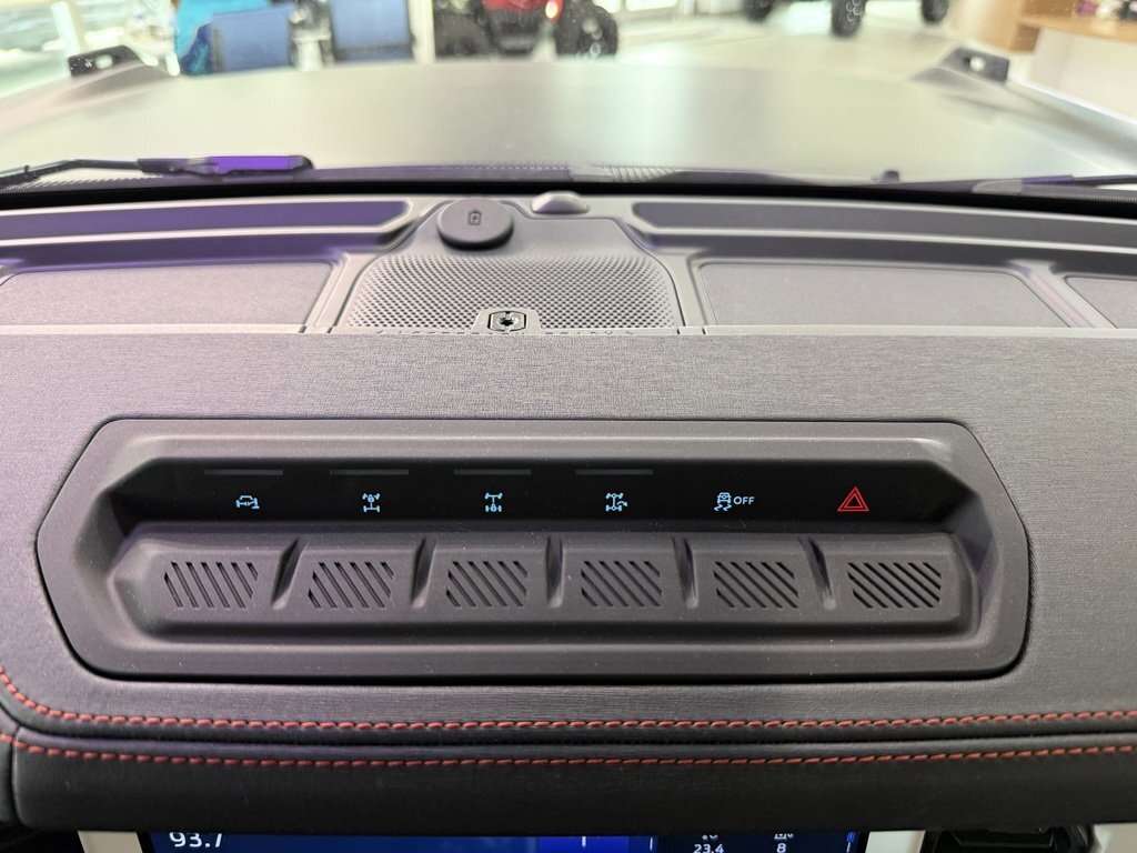 2026 Ford Bronco STROPPE EDITION HARD TOP RUNNING BOARDS - Thumbnail 29