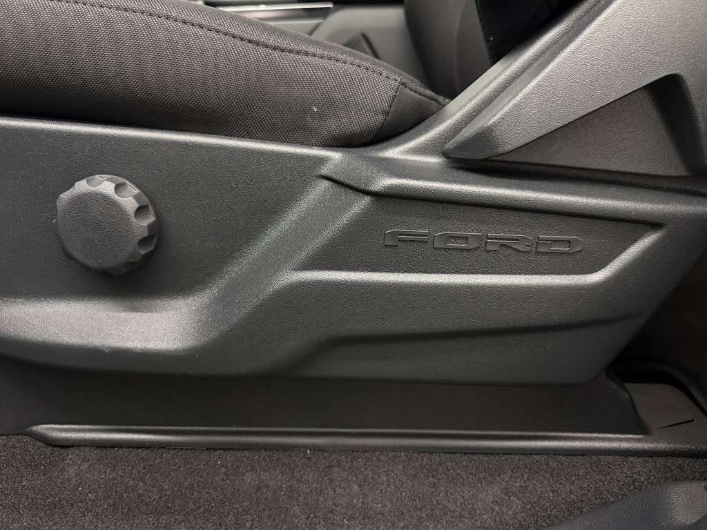 2026 Ford F-150 STX BLACK APPEARANCE PACKAGE SYNC 4 - Thumbnail 17