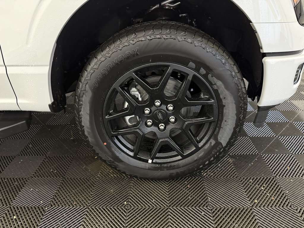 2026 Ford F-150 STX BLACK APPEARANCE PACKAGE SYNC 4 - Thumbnail 4